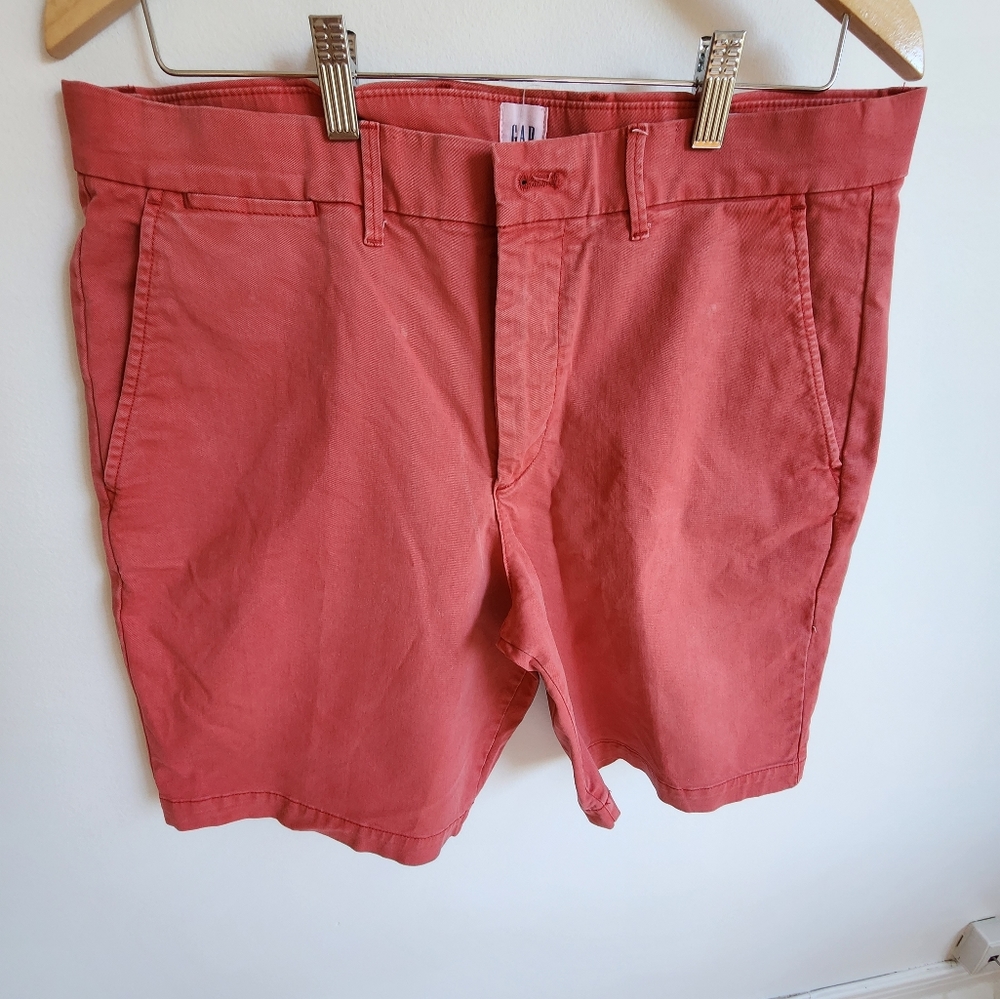Gap Red short for men